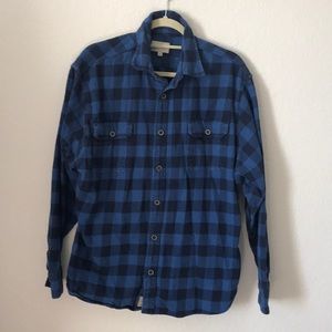 Men’s navy and blue flannel
